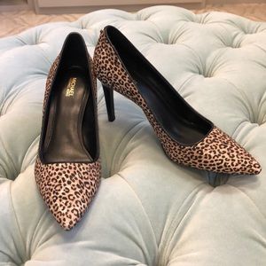 Michael Kors-leopard pumps- never been worn